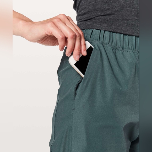 Lululemon Next Move Crop *23" Size 6 Color Gravity Pockets Lightweight - Picture 4 of 16